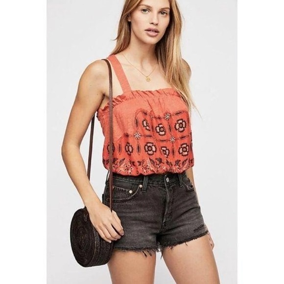Free People Tops - W/tag Free People Love Life Linen Crop